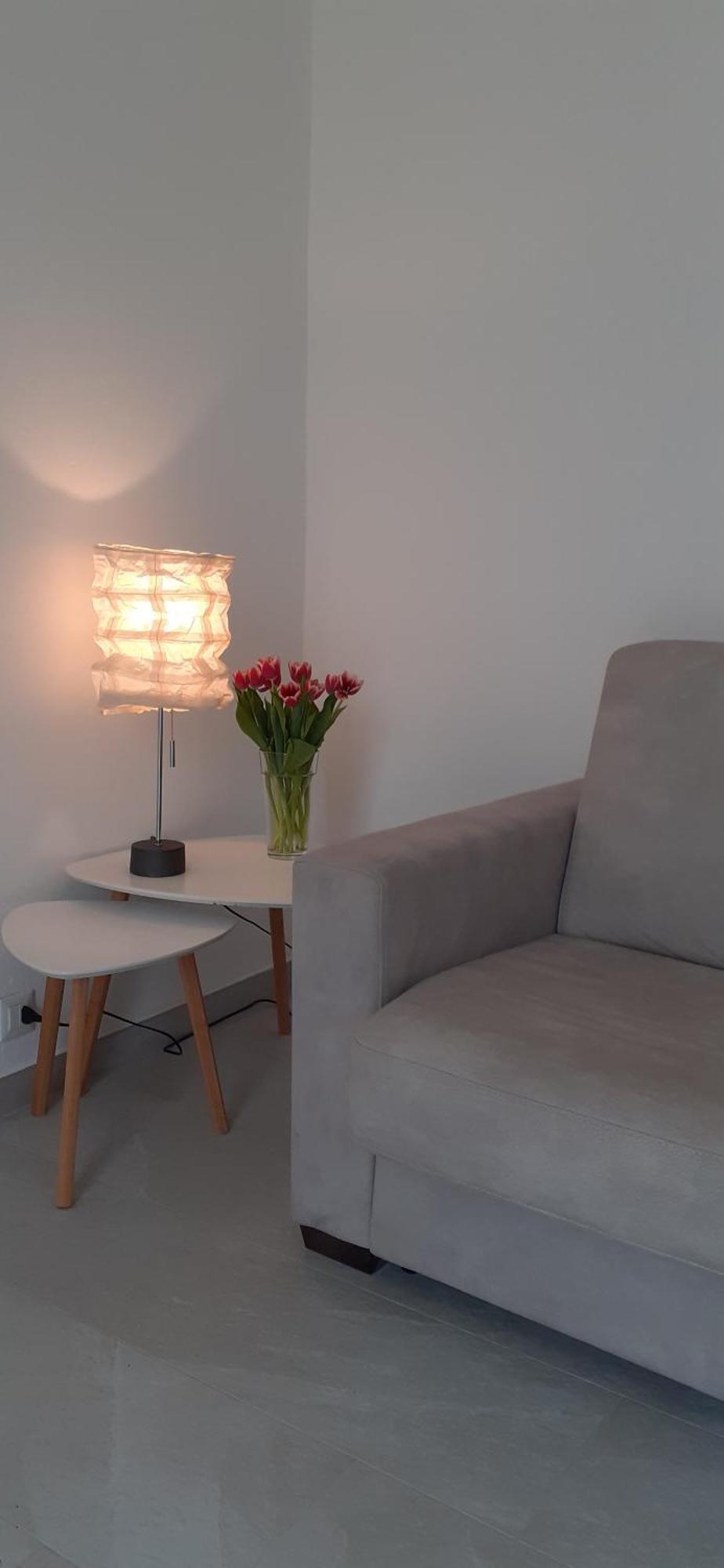 Flora Lägenhet Moltrasio Exteriör bild